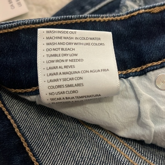 NWT KanCan Midrise Shorts - Picture 10 of 12